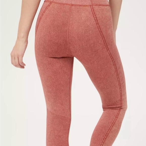 Offline by Arie Legging Seamless Ribbed High Waist Size Sm/P Berry Orange - Picture 3 of 9